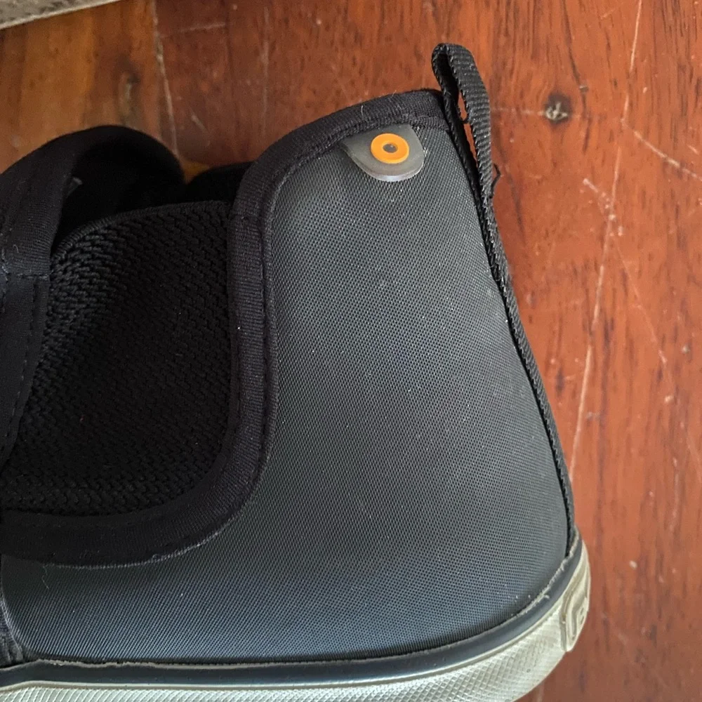 Bogs Kicker Chelsea‎ ankle water resistant Black Slip-On boots youth size 6